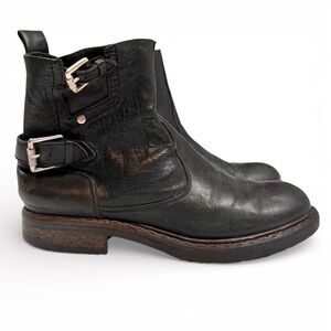 Diesel Black Distressed Leather Slouchy Buckle Ankle Biker Engineer Boots 7